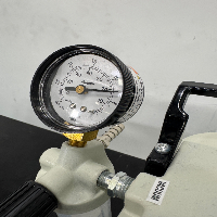Welch Vacuum Pump image 2